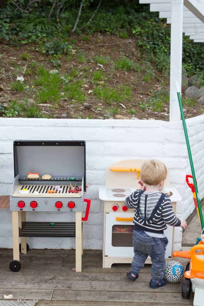 01_emily_henderson_charlie_day_in_the_life_play_bbq (1 of 1)