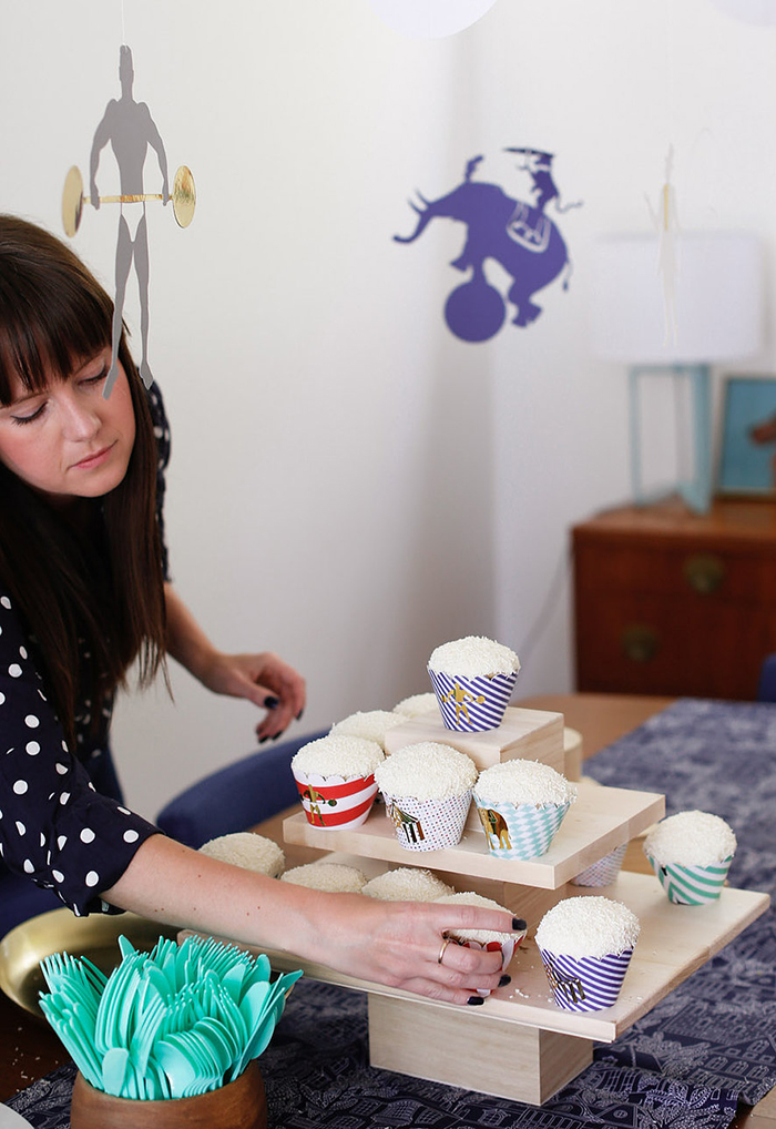 Cupcake Table Ginny