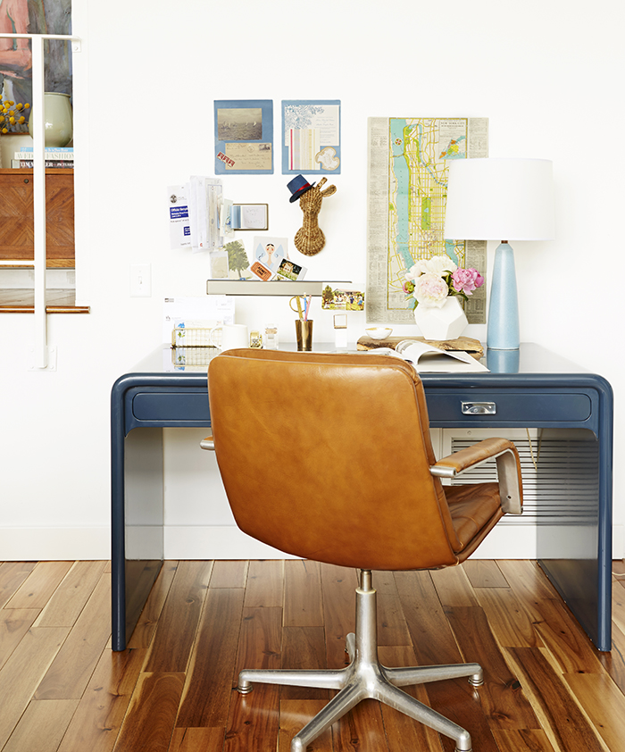 blue-waterfall-desk