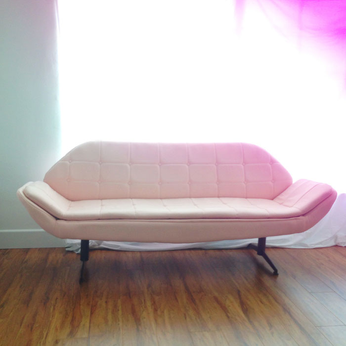 pinksofa
