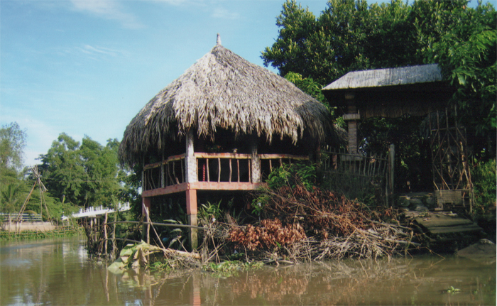 Emily_Henderson_Travel_Cheap