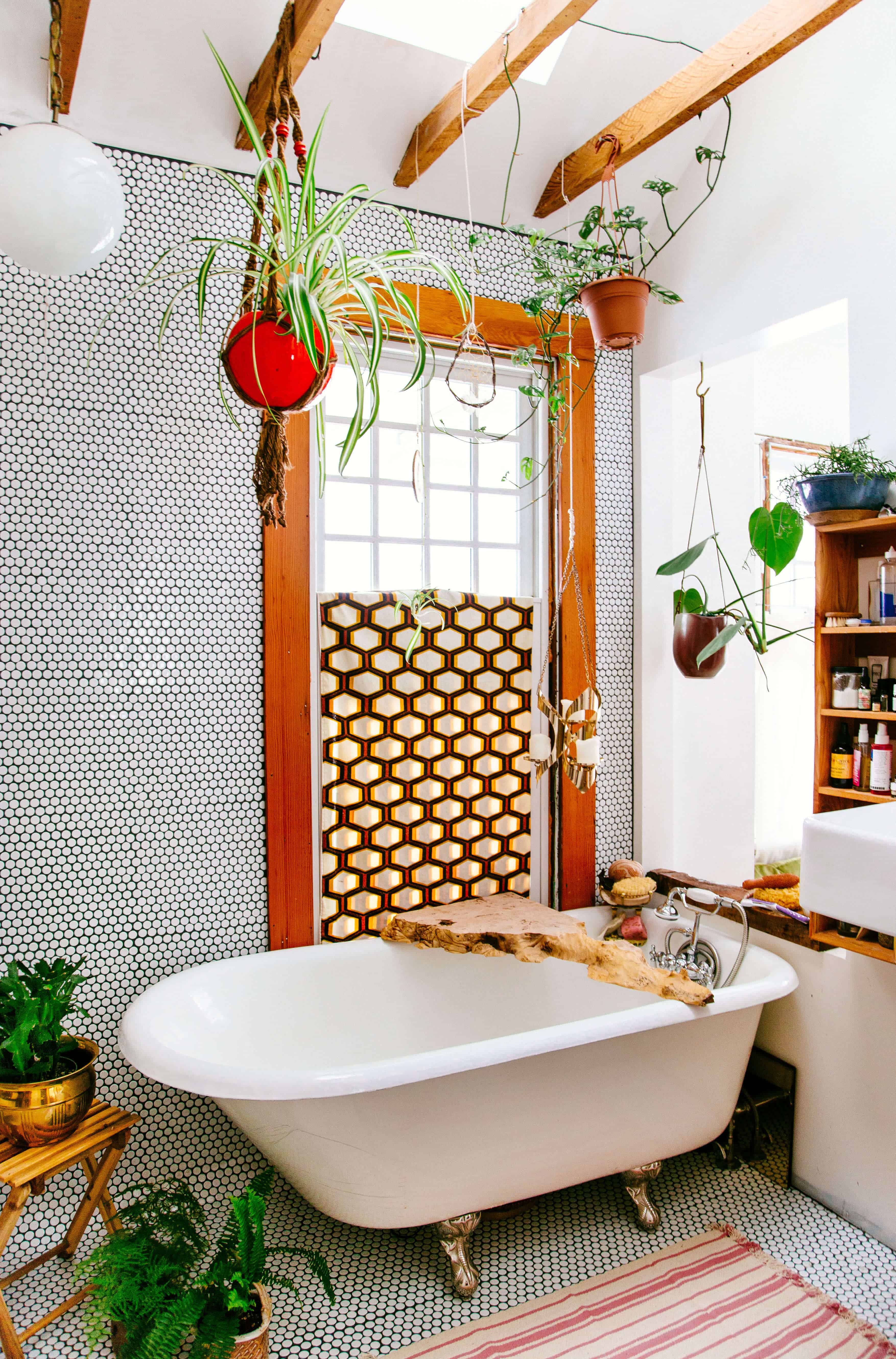 The_New_Boho_Emily_Henderson_Bathroom