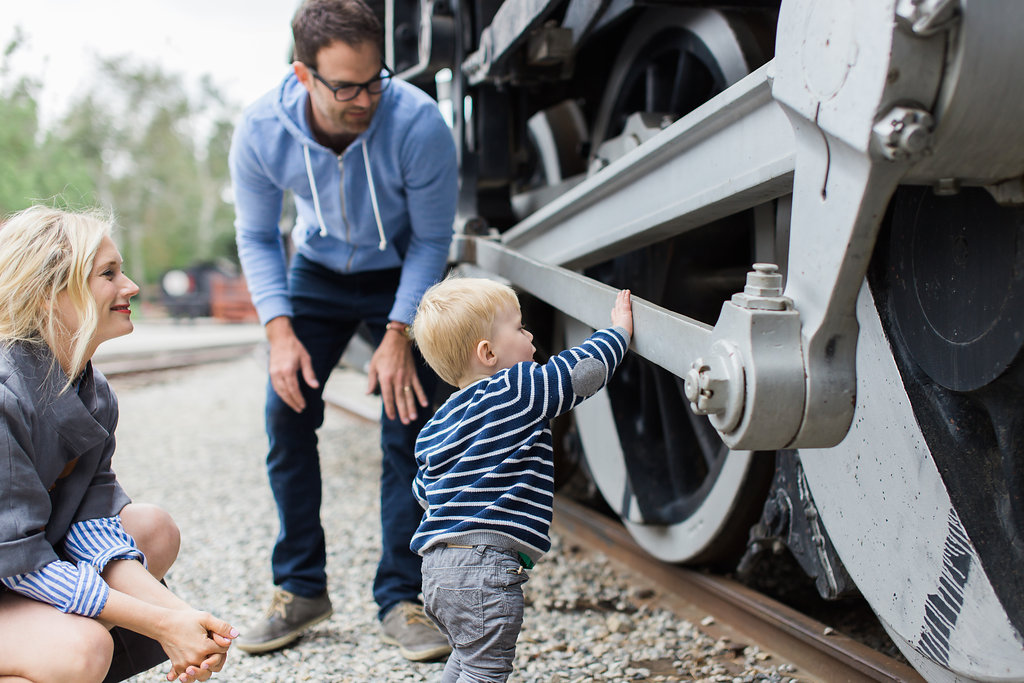 Family_Day_Trip_Train_Town