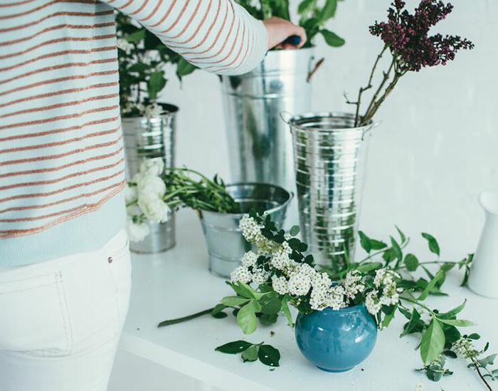 Last Minute Mothers Day Flowers_Emily Henderson_5a