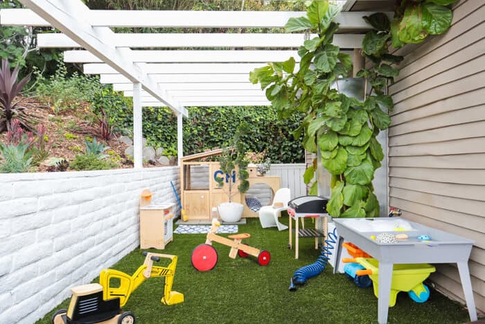 Emily_Henderson_Patio_Play_Area