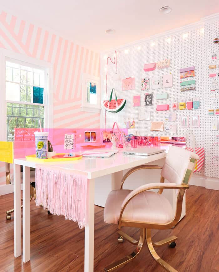 Emily_Henderson_Refinery_29_Party_House_Main_Room