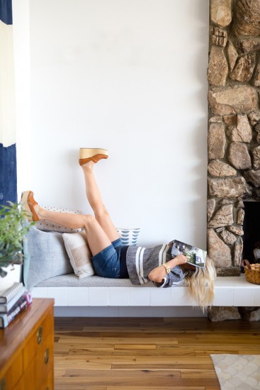 Emily_Henderson_Maternity_Fashion