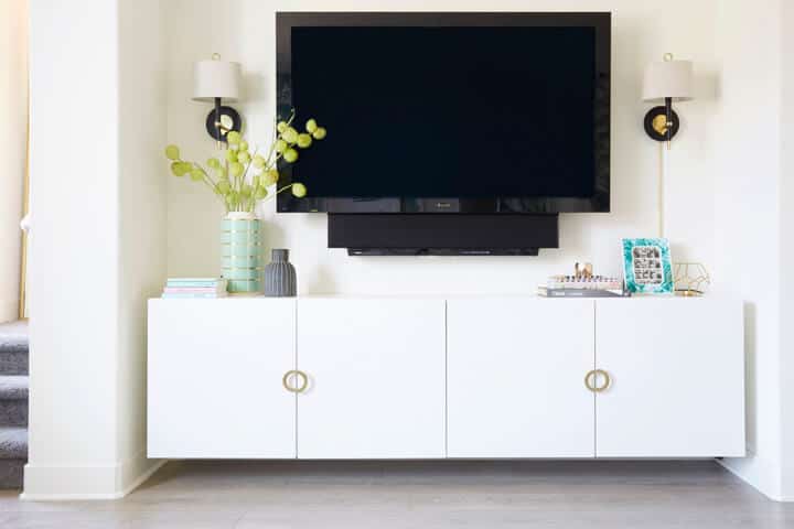 How_to_Style_a_TV_Emily_Henderson