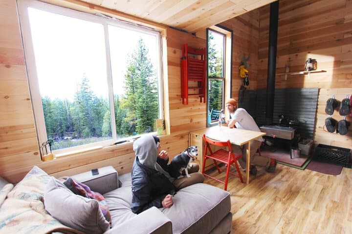 Cozy_Cabin_Decor