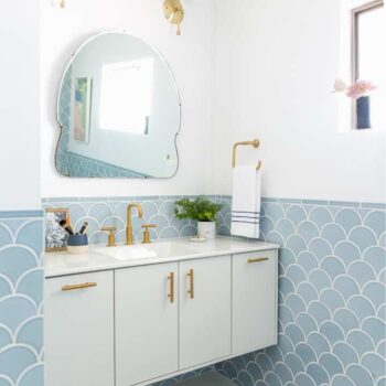 Master_Bathroom_Mid_Century_Blue_Emily_Henderson