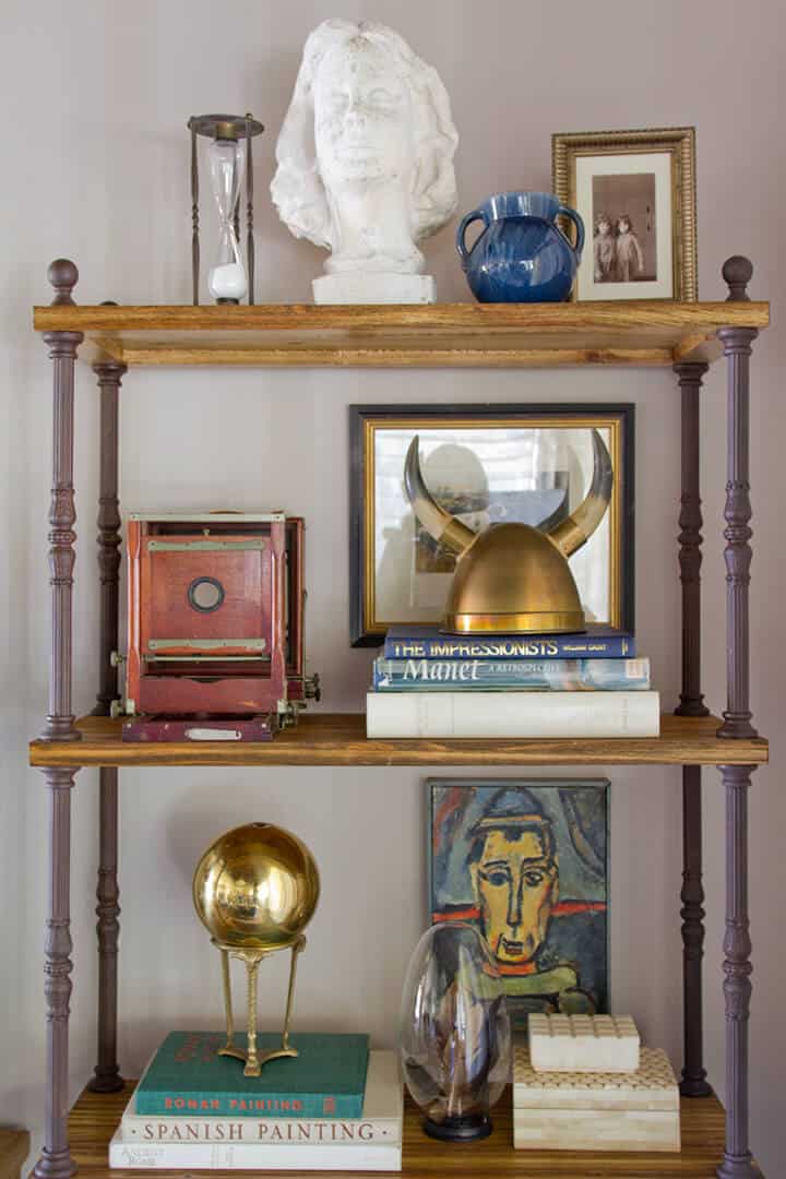 Bookshelf_Styling_Mistakes