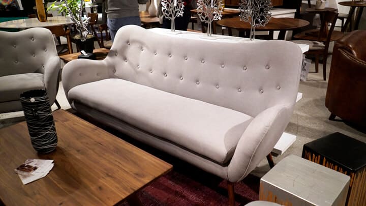 Las_Vegas_Market_Finds_Sofa_4