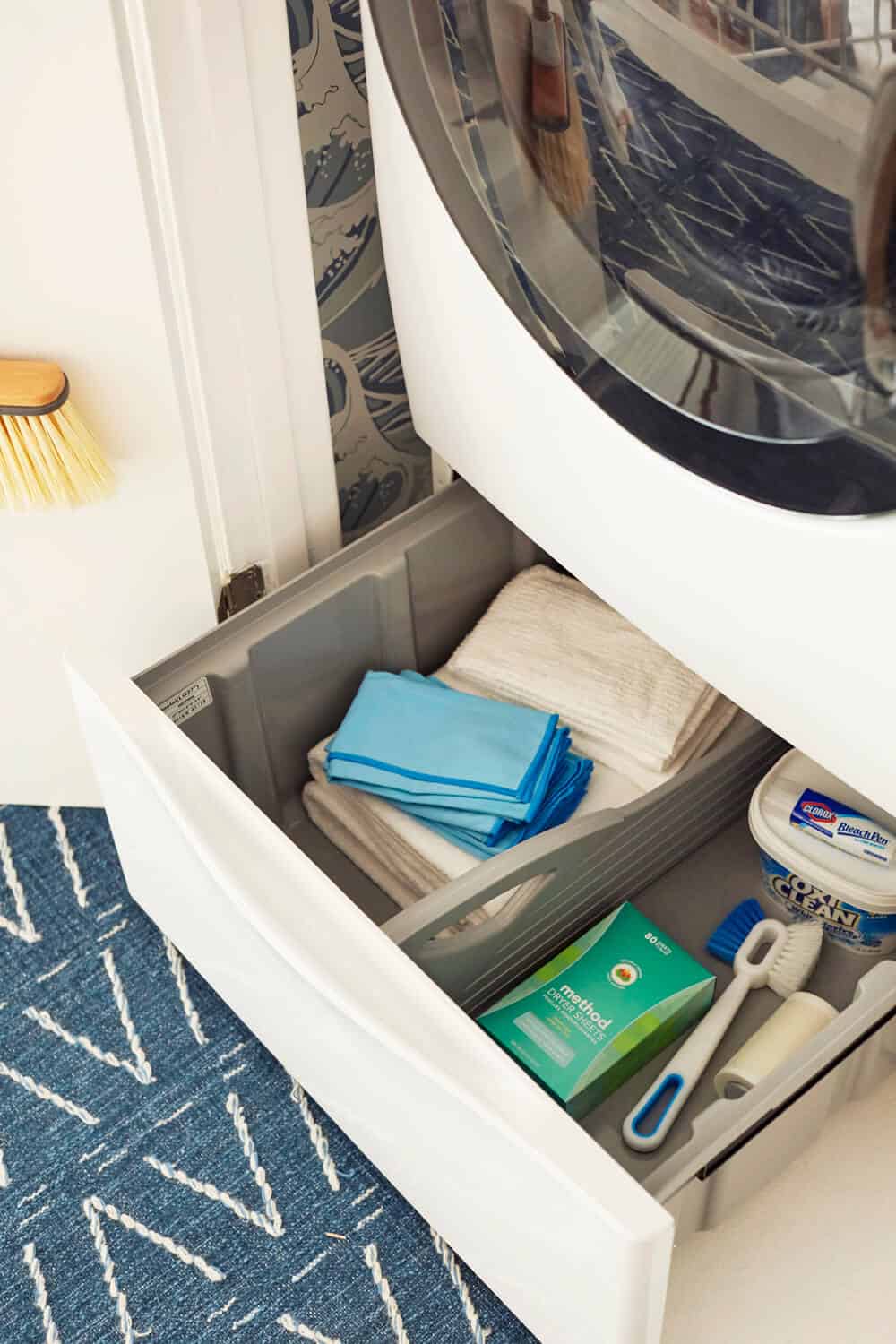 Laundry Room_Emily Henderson_Big Wave Wallpaper_Blue_LG_Detail_9