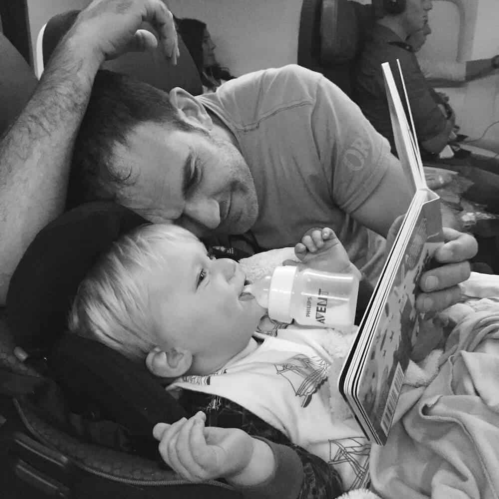 plane-with-toddler