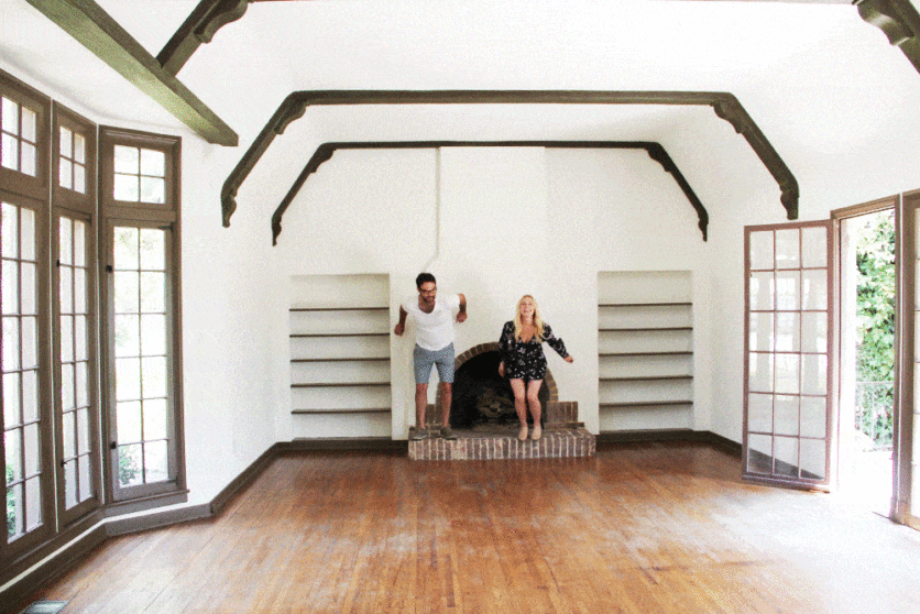 Emily-Henderson-Home_Waverly_Jumping