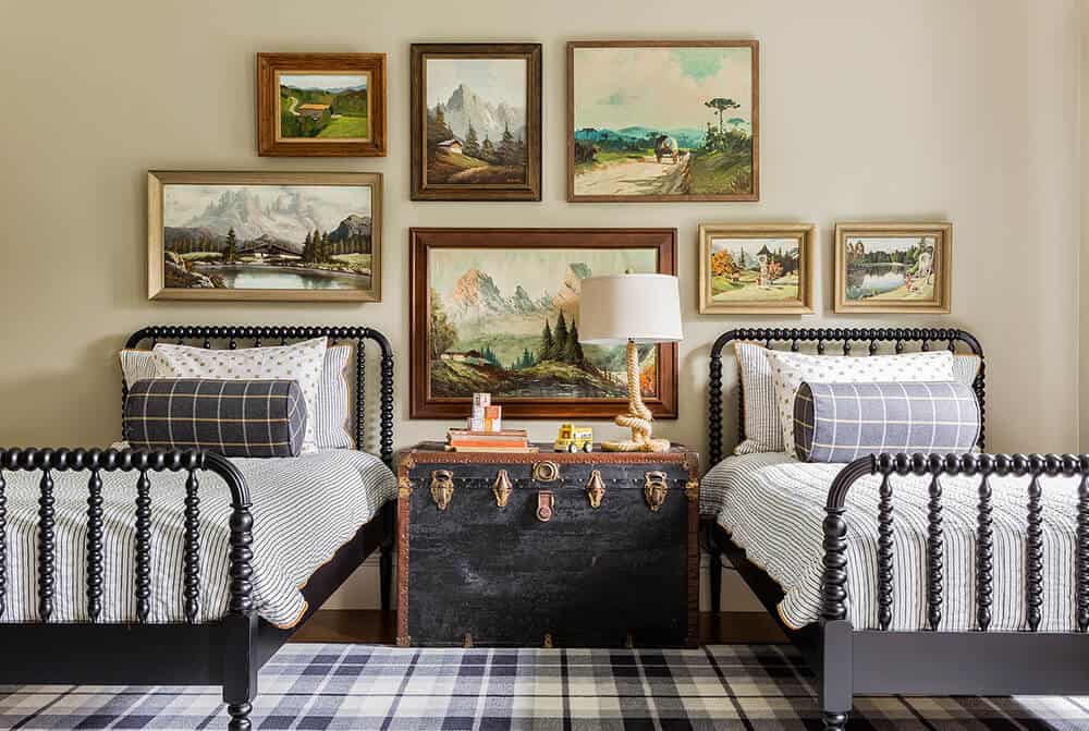 Emily Henderson_Sabbe-Interior-Design-Shared-Bedroom-Spindle-Twin-Beds
