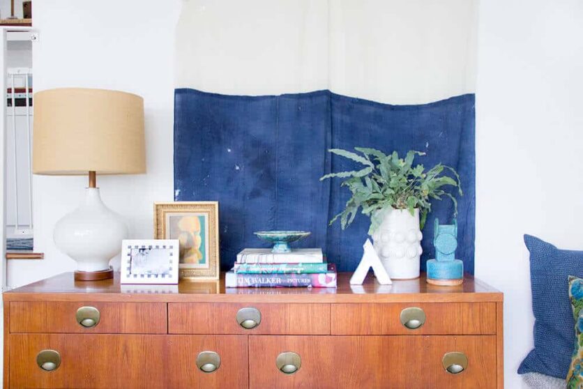 HOW TO STYLE A CREDENZA_01