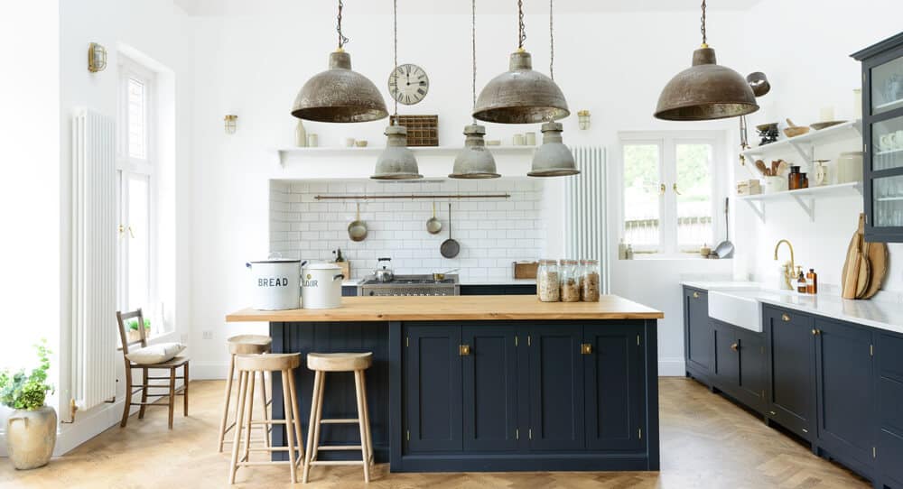 devol-kitchens__english-shaker_traditional-design_kitchen_simple_tudor_country_designer-spotlight_emily-henderson_inspiration_8