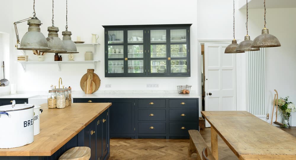 devol-kitchens__english-shaker_traditional-design_kitchen_simple_tudor_country_designer-spotlight_emily-henderson_inspiration_9