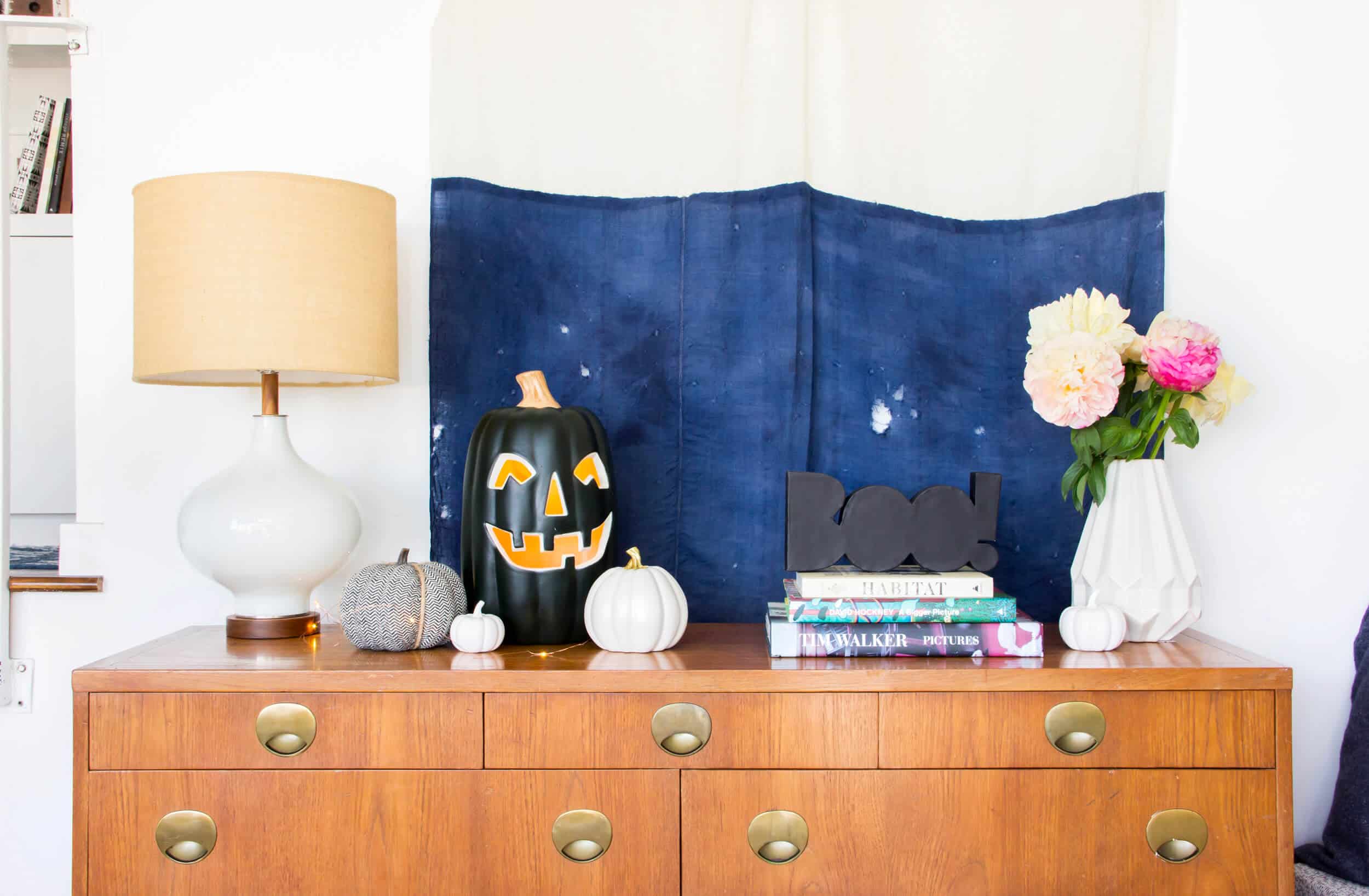 emily-henderson_fall-decorating_halloween_target_living-room_autumn_pumpkin_spider-web_decor_easy_affordable_2