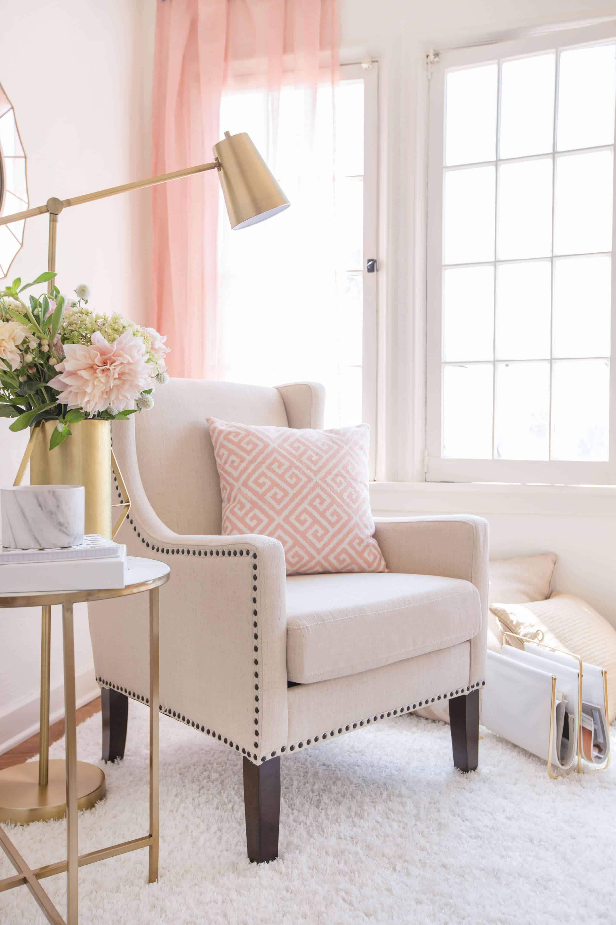 emily-henderson_target_find-your-style_vignette_lux-and-glam_refined_upscale_contemporary_rich_10
