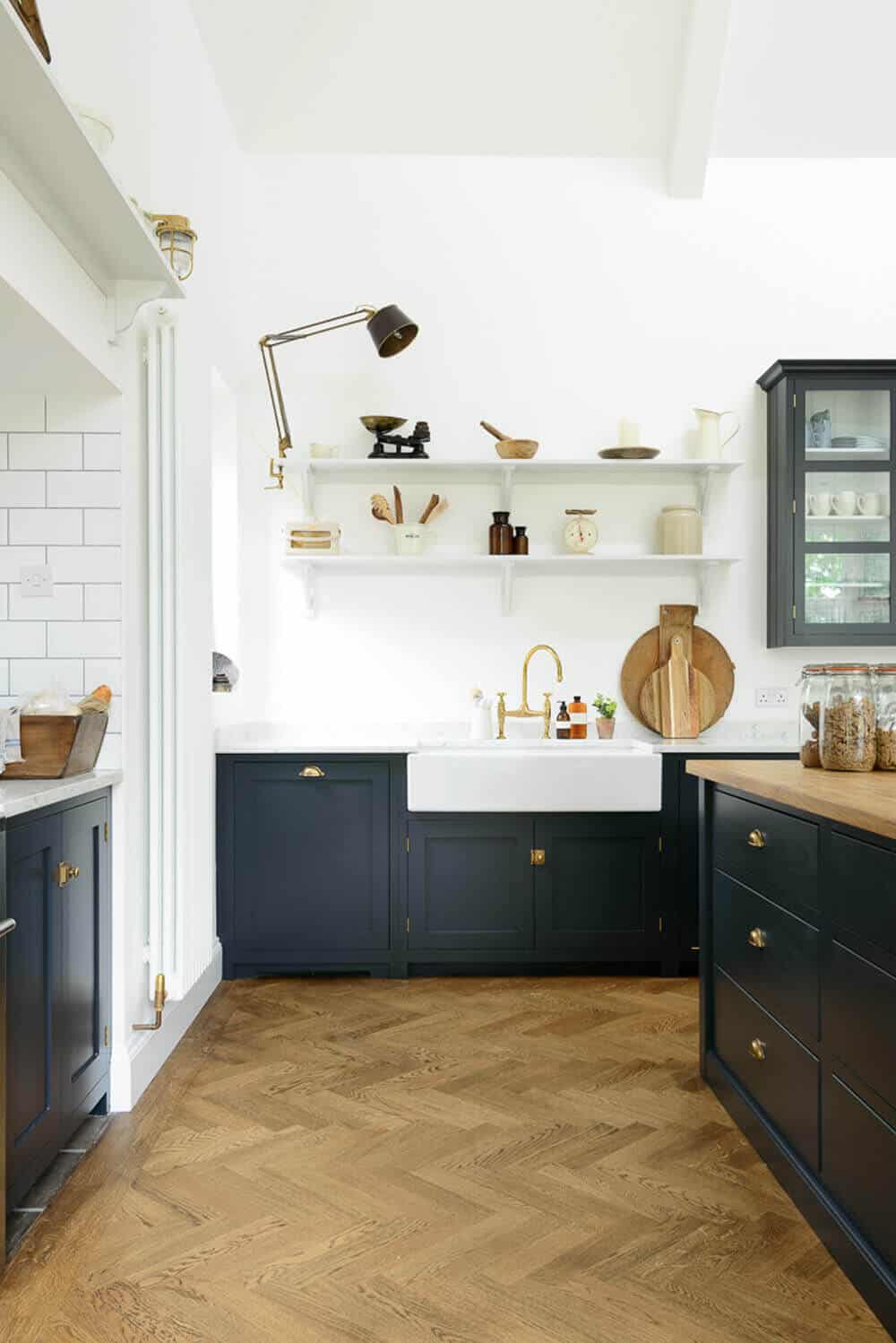 navy-blue-kitchen
