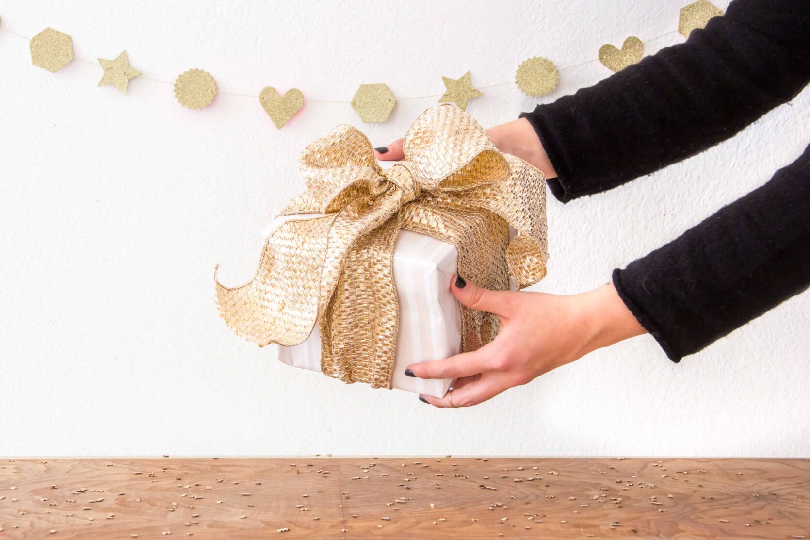 flea-gift-wrap-760