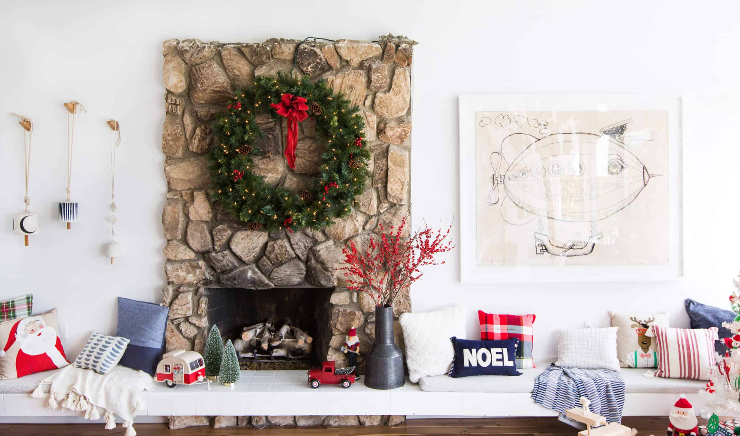 emily-henderson_christmas_holiday-decorating_target_green_red_traditional_decor_19