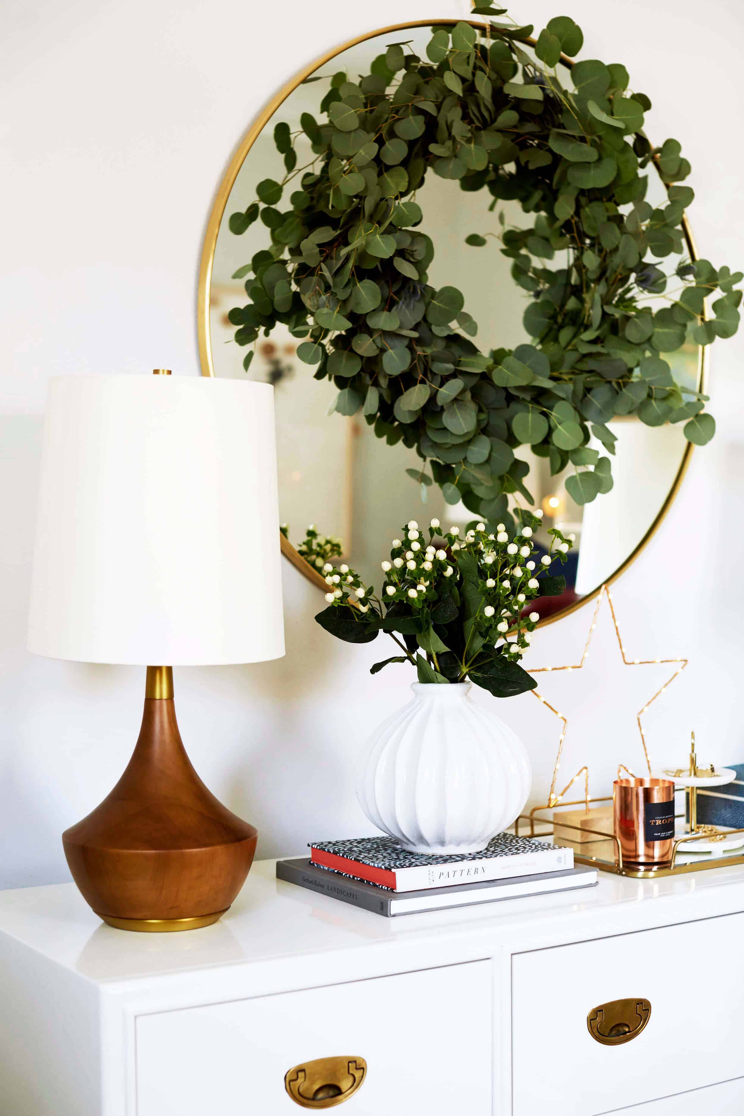 emily-henderson_ginny_bedroom_christmas-2016_8_revised