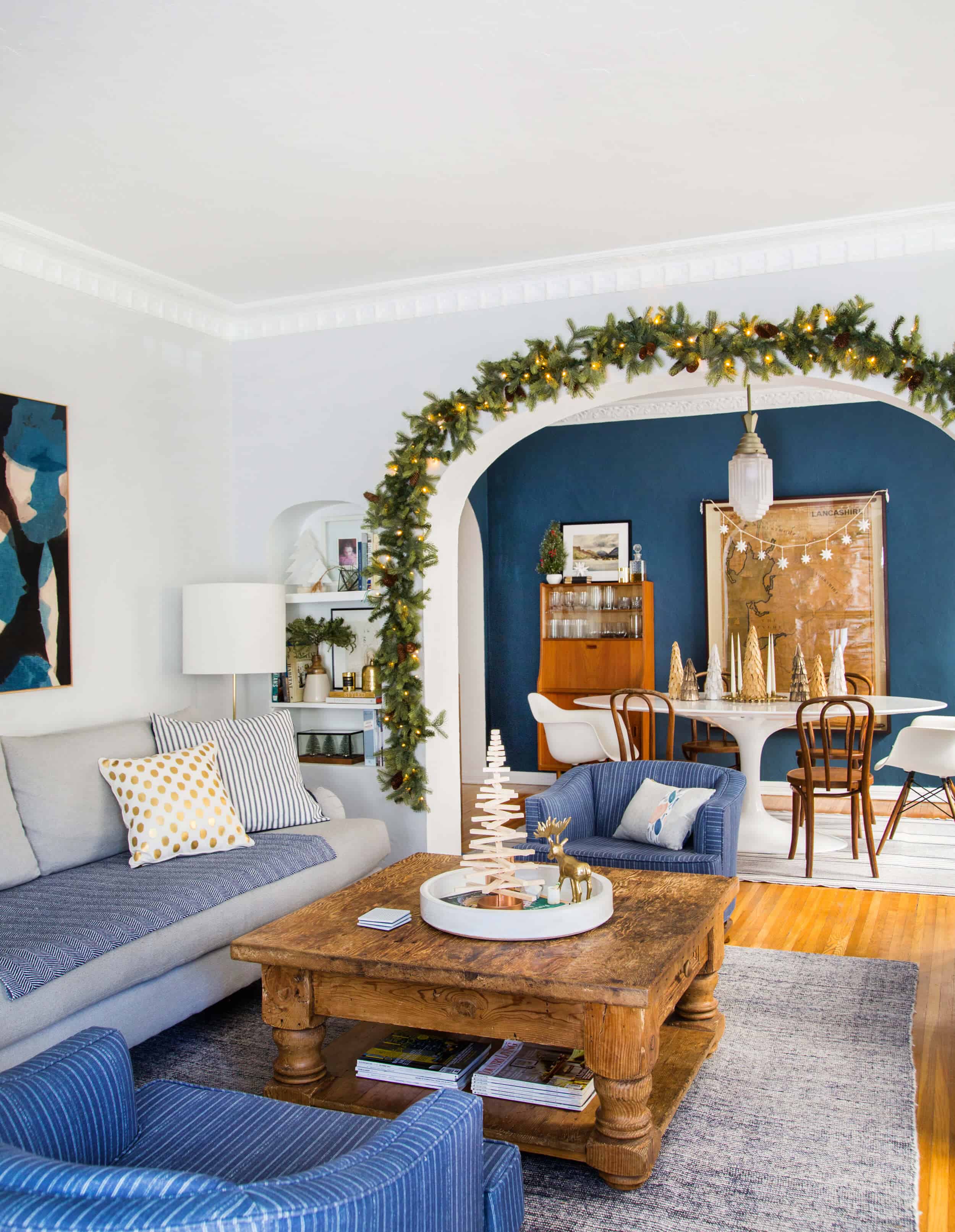 emily-henderson_holiday-decorating_ginny_living-room_dining-room_christmas_white-neutral_cozy-cottage_5