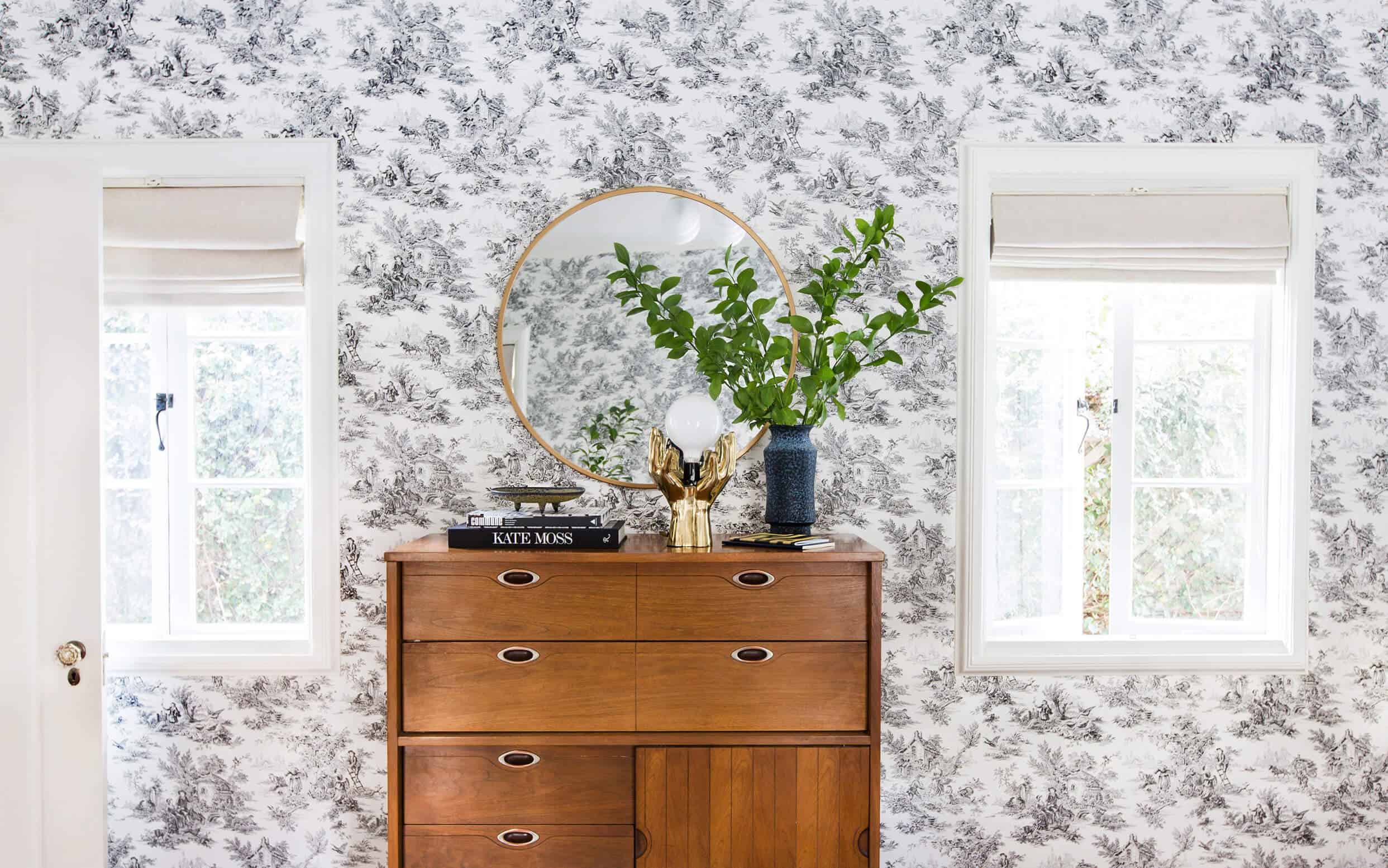 Emily-Henderson_Full-Design_Little-Guest-Room_Traditional_Eclectic_Bedroom_Pics_6.21