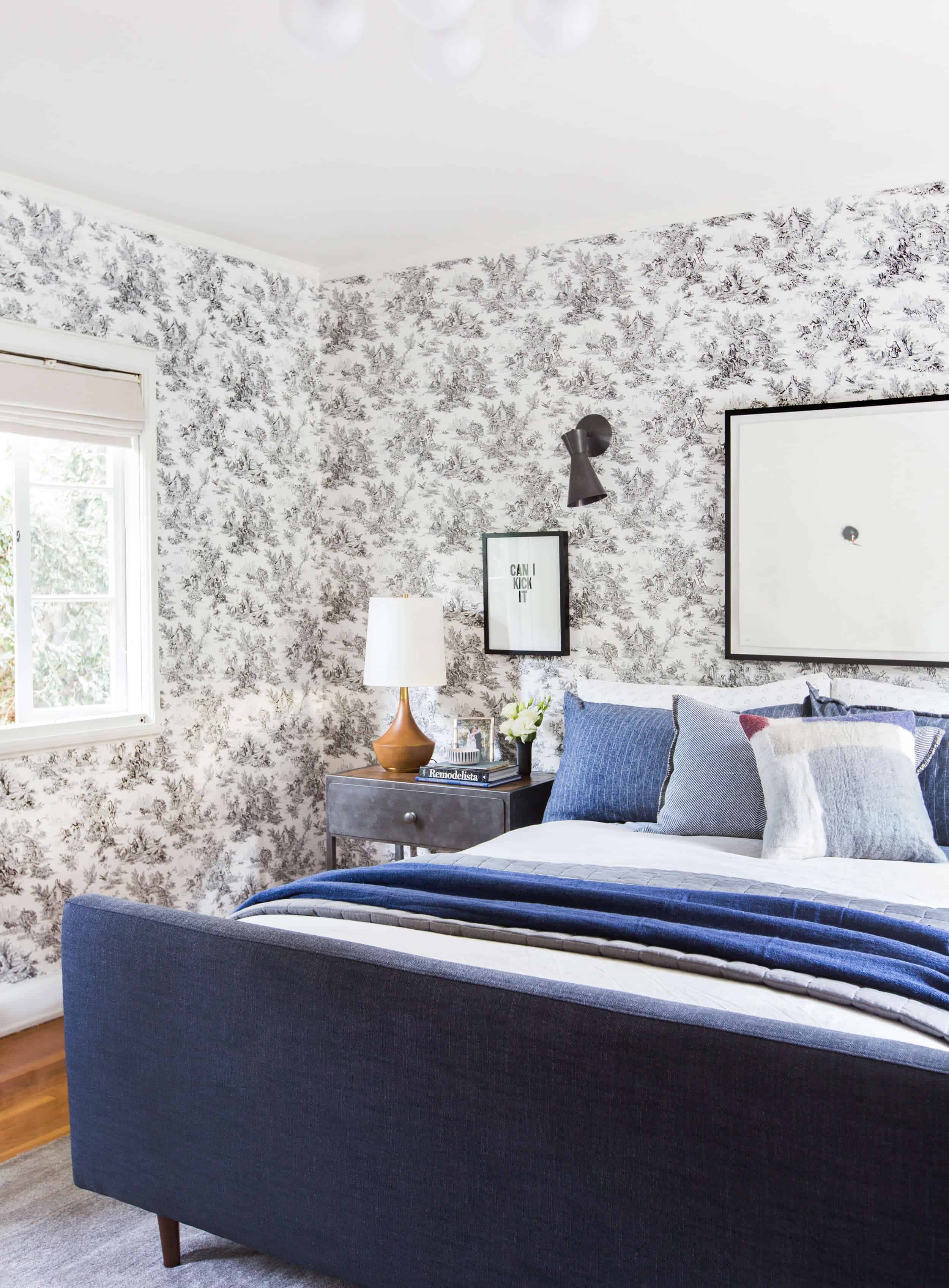 Emily-Henderson_Full-Design_Little-Guest-Room_Traditional_Eclectic_Bedroom_Pics_91