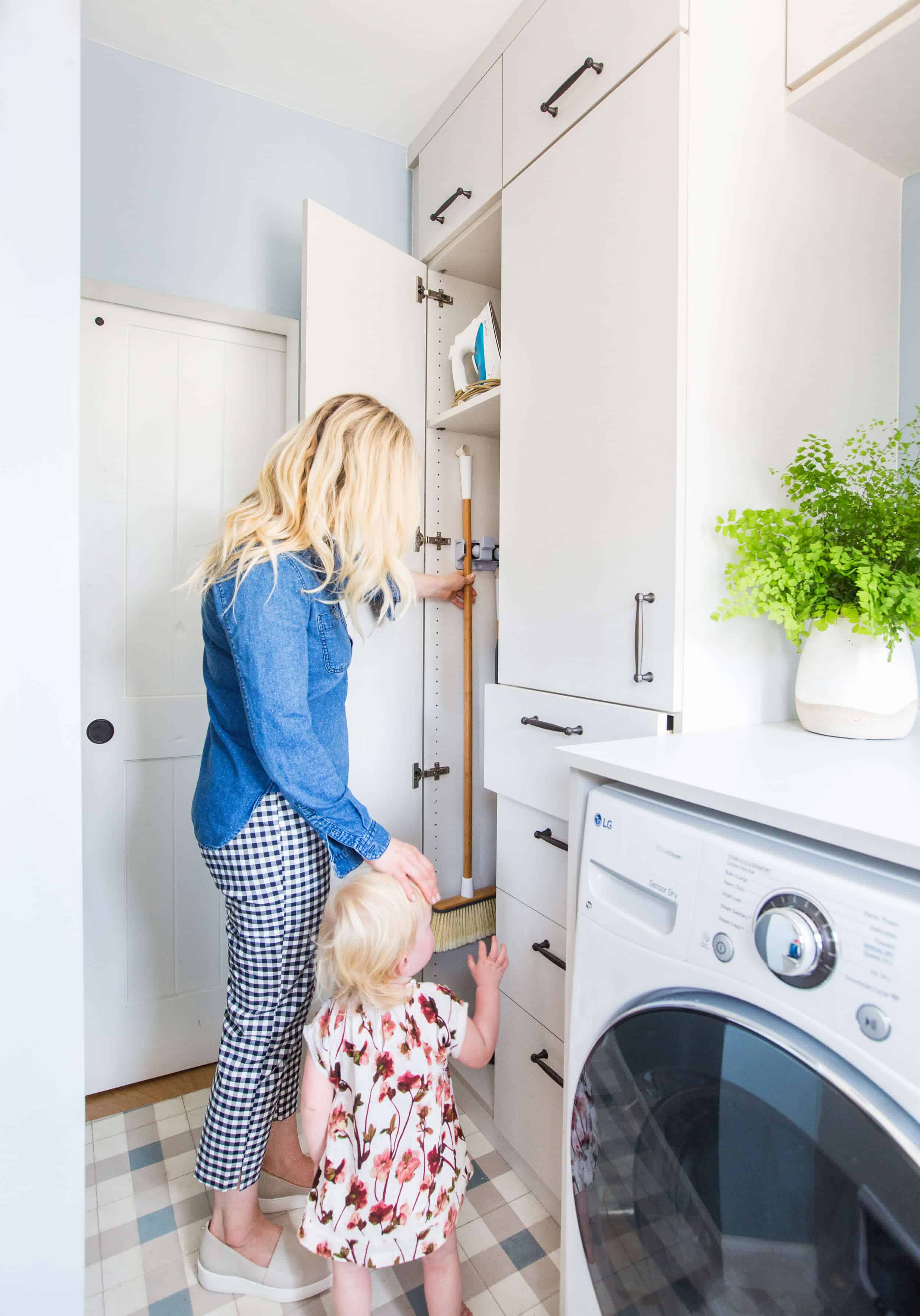 Emily-Henderson_Modern-English-Cottage_Laundry-Room_Persil_California-Closets_Photos_110