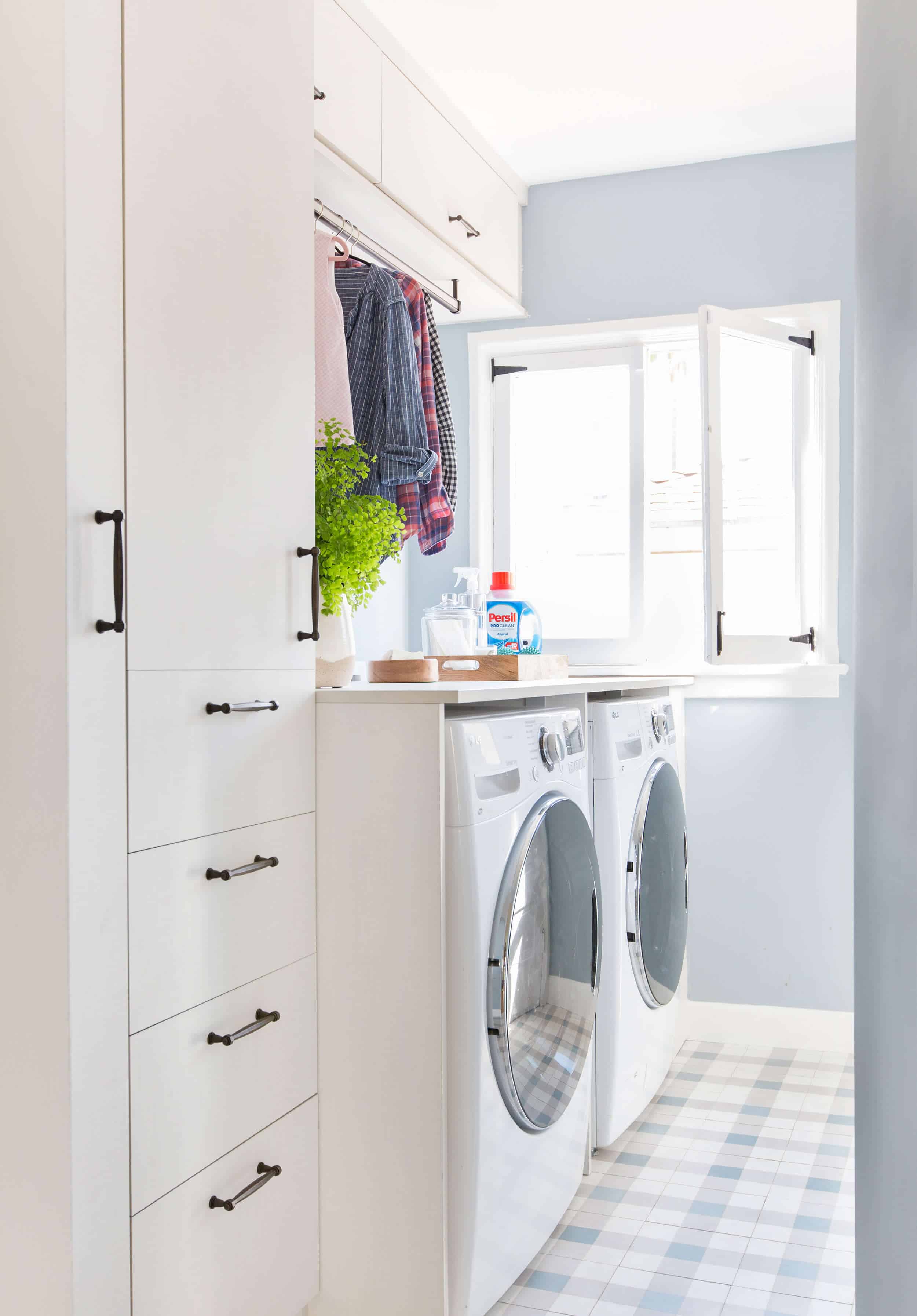 Emily-Henderson_Modern-English-Cottage_Laundry-Room_Persil_California-Closets_Photos_25