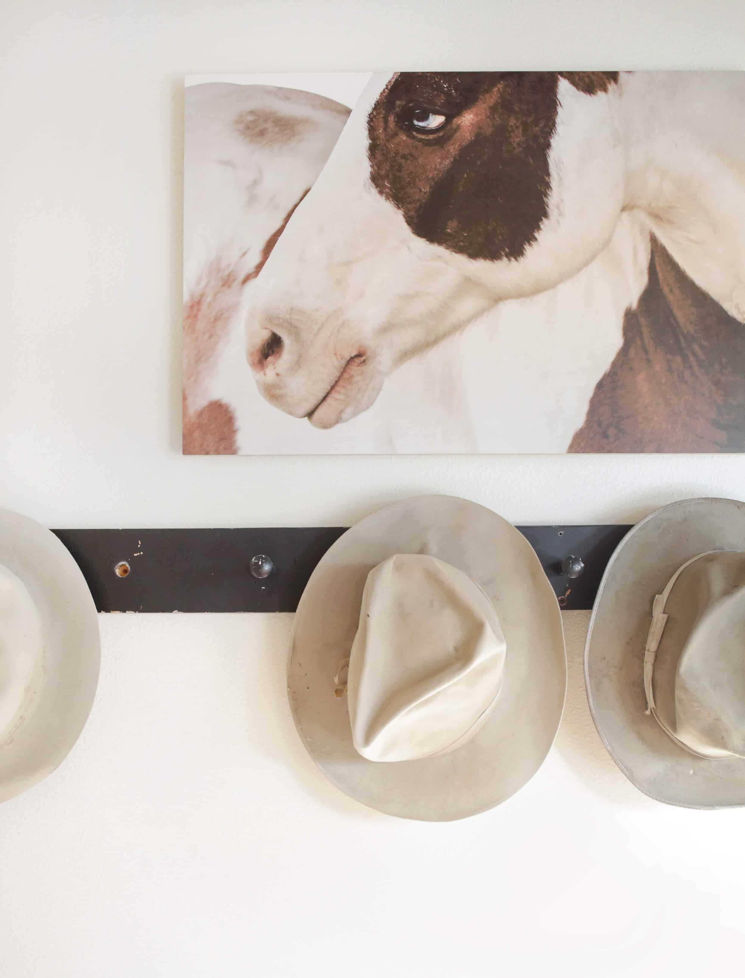 Emily-Henderson_Round-Top_Texas_Antique_Flea-Market_Shopping_EHD-Team_Event-Space_Modern-Farmhouse_Rustic_The-Vintage-Roundtop_14