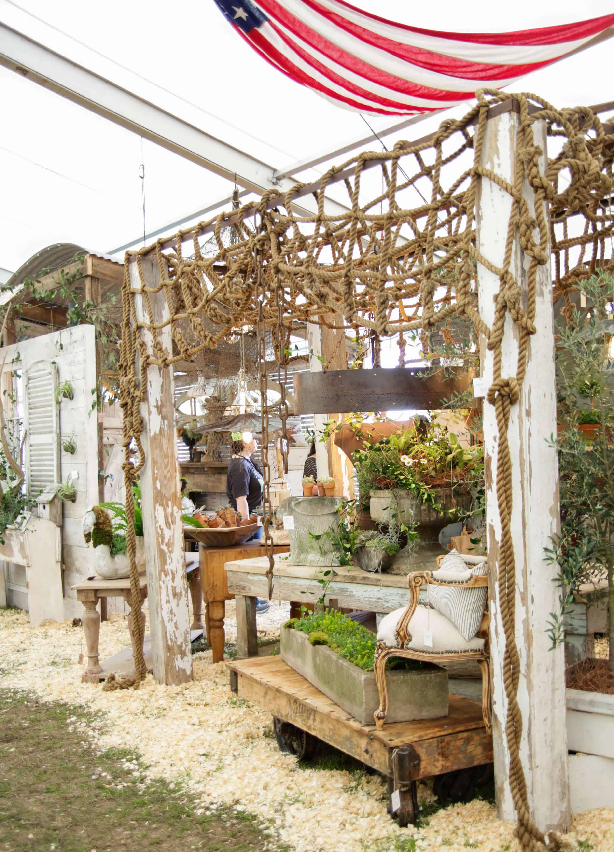 Emily-Henderson_Round-Top_Texas_Antique_Flea-Market_Shopping_EHD-Team_Intro-Post_2