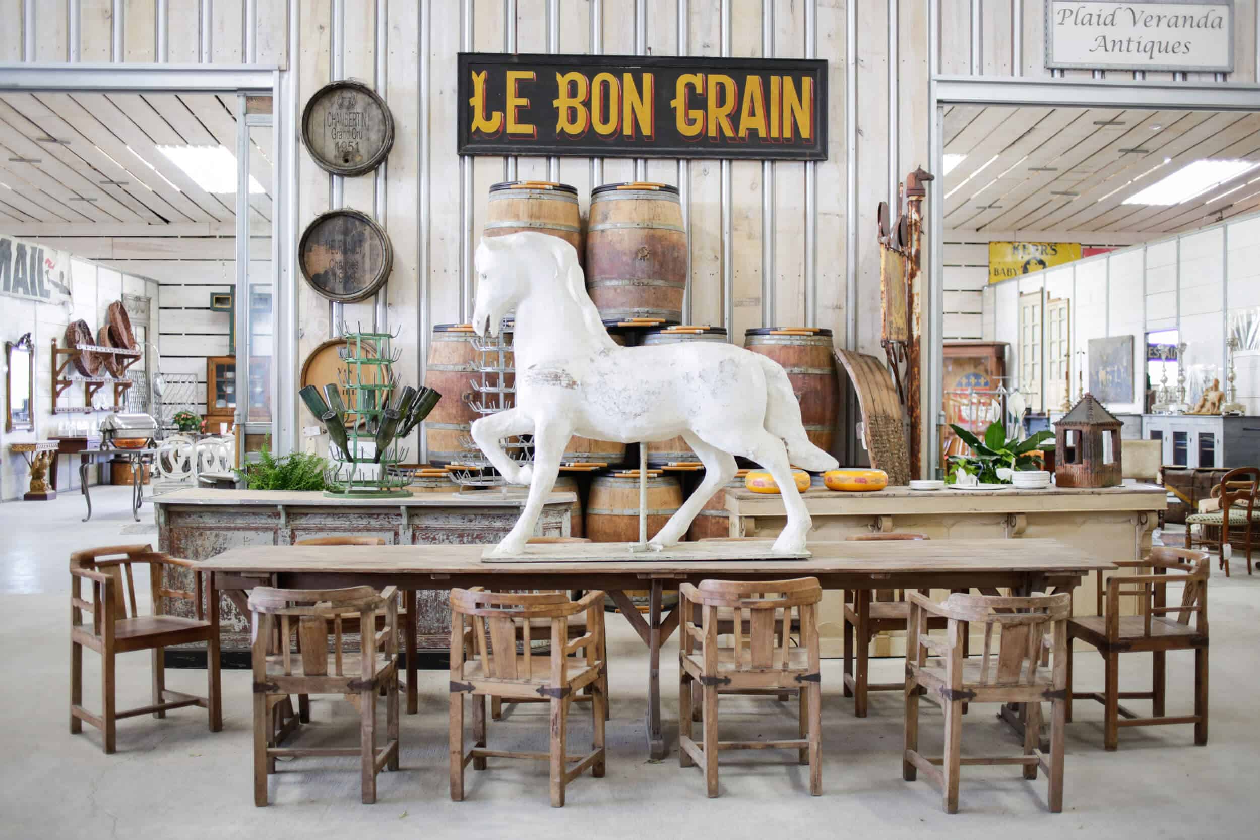 Emily-Henderson_Round-Top_Texas_Antique_Flea-Market_Shopping_EHD-Team_Intro-Post_28