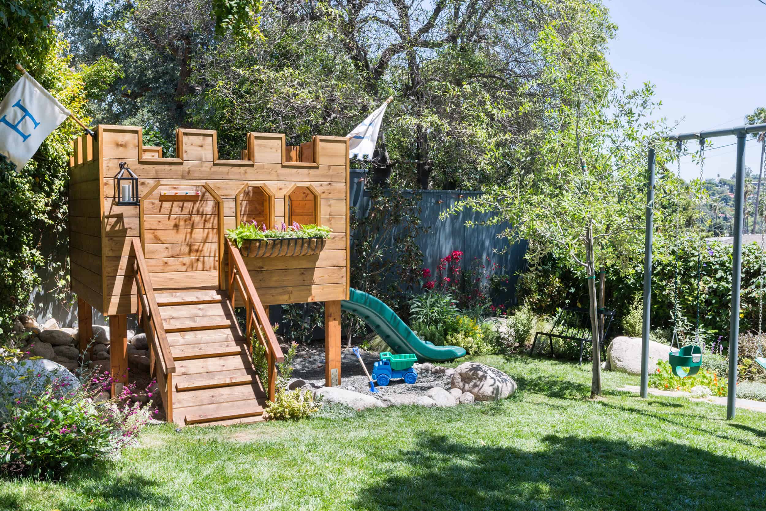 Emily-Henderson-Backyard-21