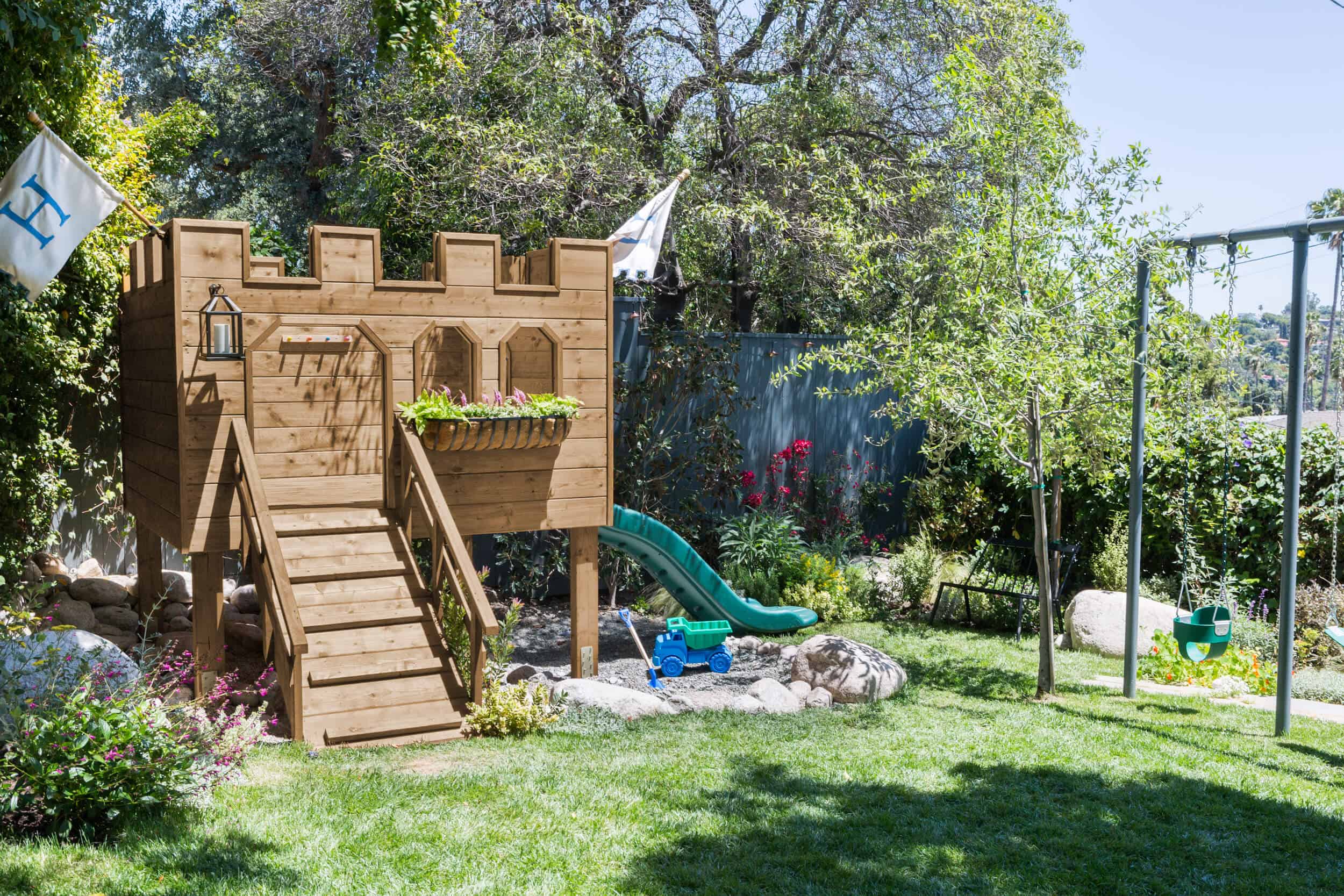 Emily-Henderson-Backyard-211