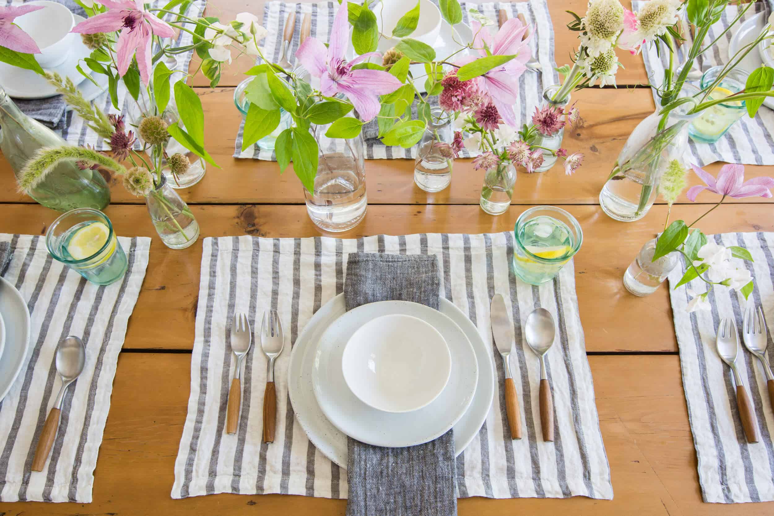 Emily-Henderson_Paracute_Tablescape_Neutral_Linen_Natural_6