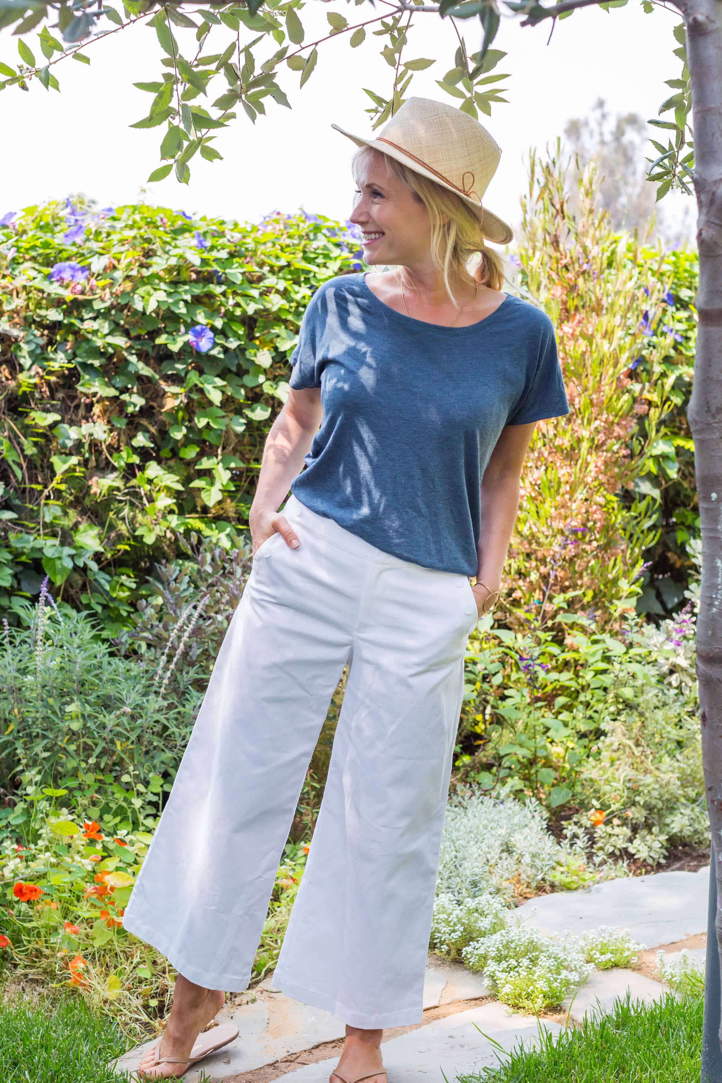 Emily-Henderson-Summer-Essentials-Fashion00010