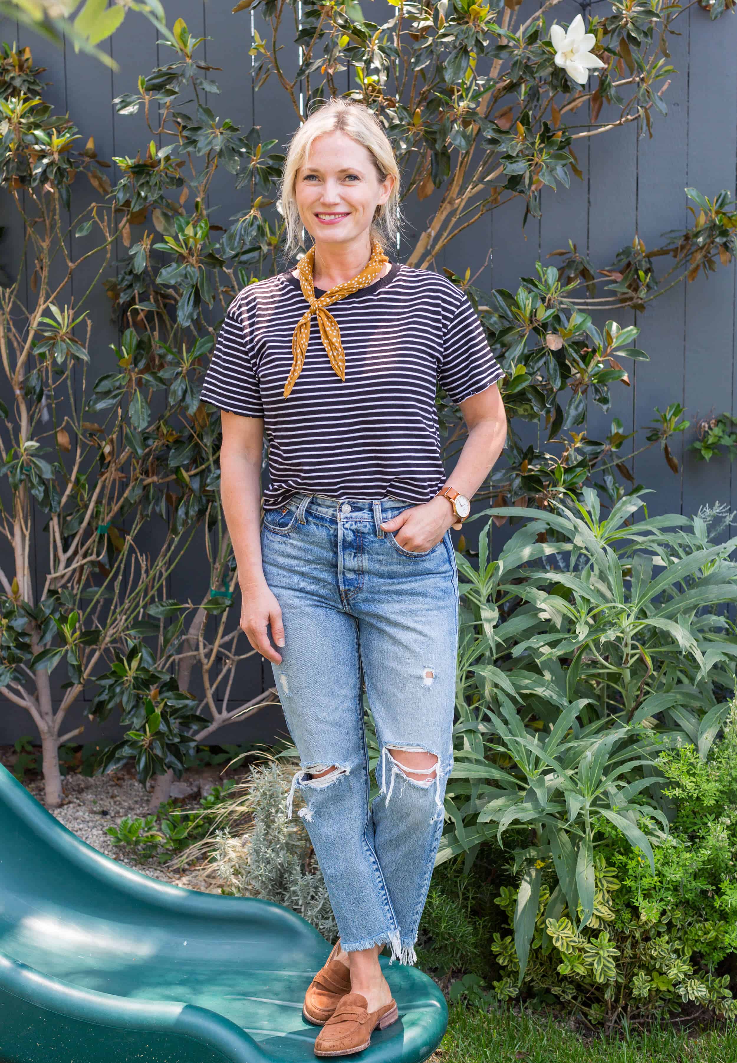 Emily-Henderson-Summer-Essentials-Fashion00028