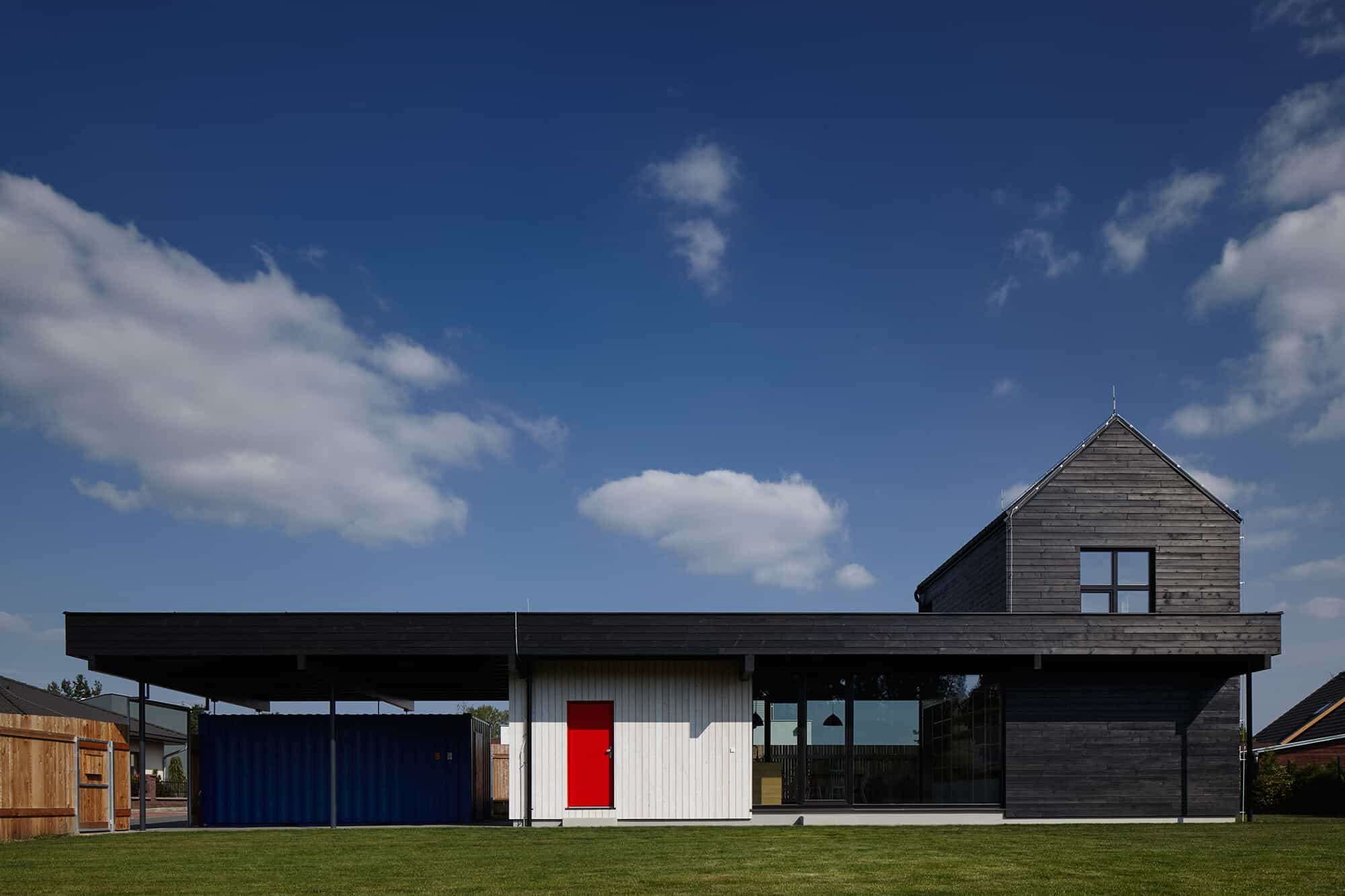 Emily-Henderson_Modern-Design-Trends_Dwell_Concrete_Black-White_Contemporary_Minimal_64