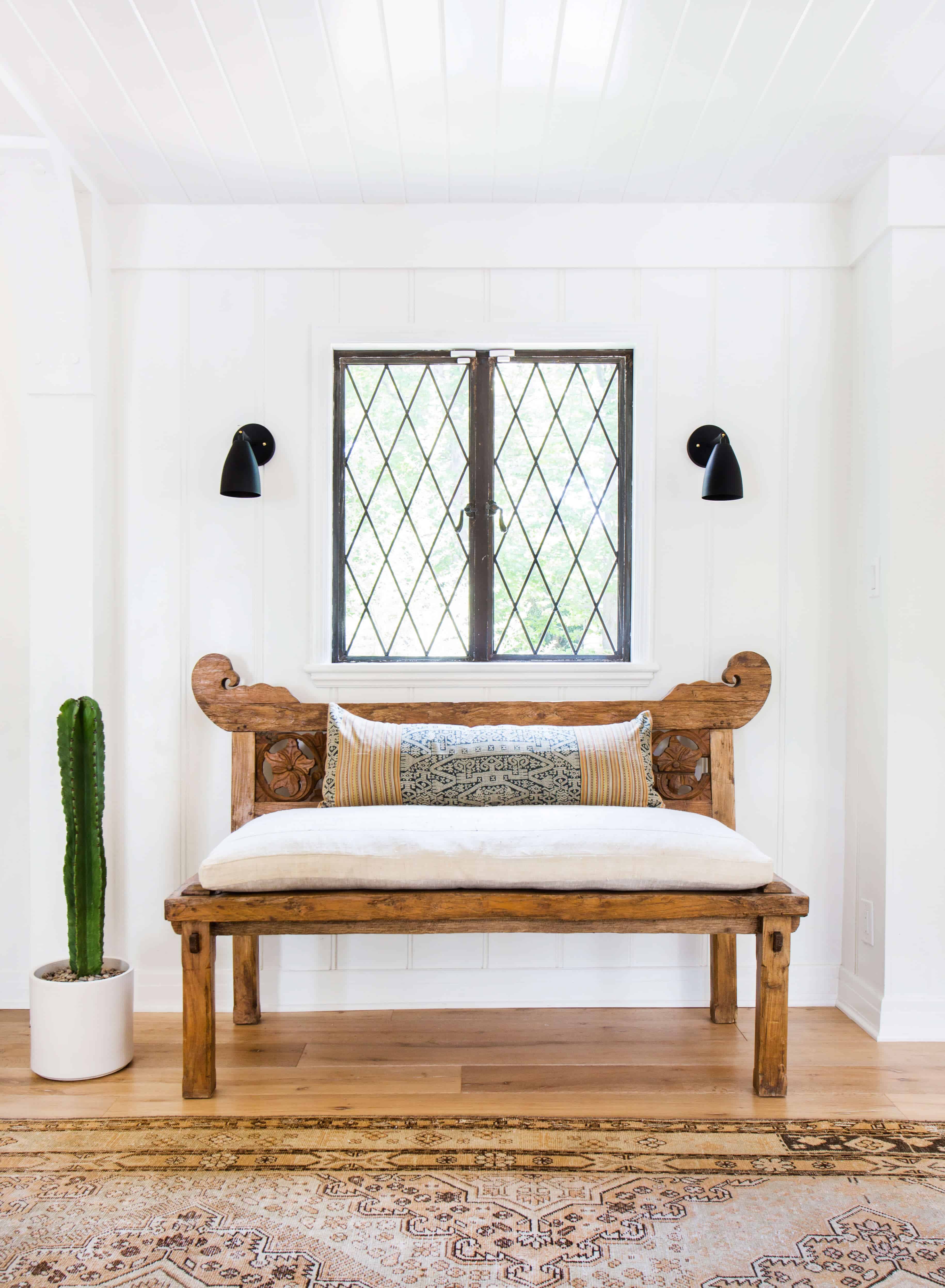 Emily-Henderson_Modern-Design-Trends_White_Minimal_Casual_Rustic_Simple_Relaxed_California_Effortless_10