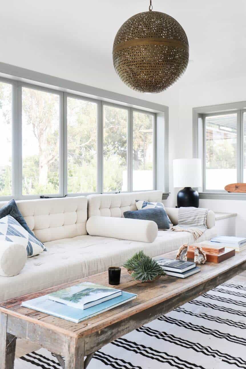 Emily-Henderson_Modern-Design-Trends_White_Minimal_Casual_Rustic_Simple_Relaxed_California_Effortless_2