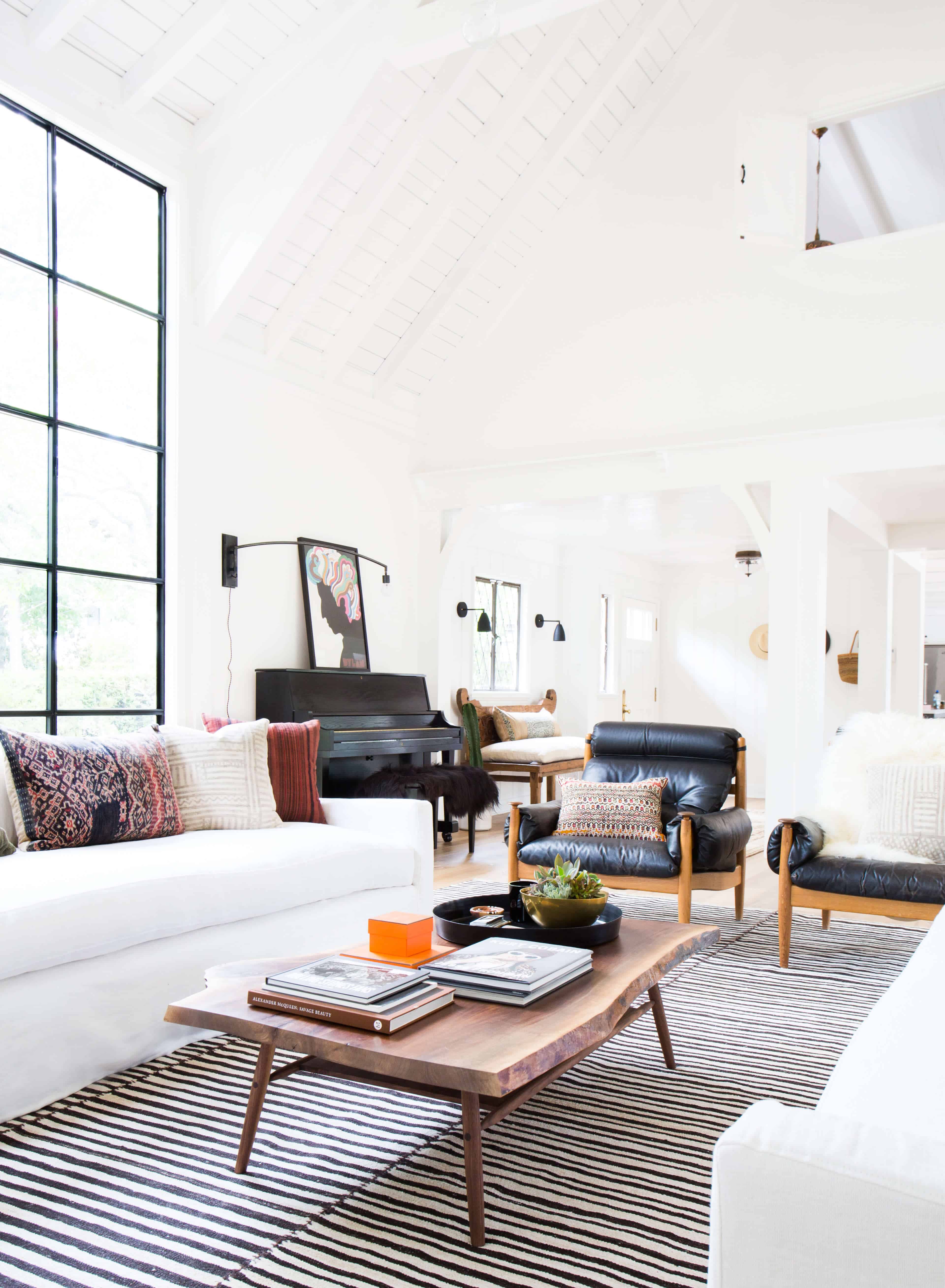 Emily-Henderson_Modern-Design-Trends_White_Minimal_Casual_Rustic_Simple_Relaxed_California_Effortless_9