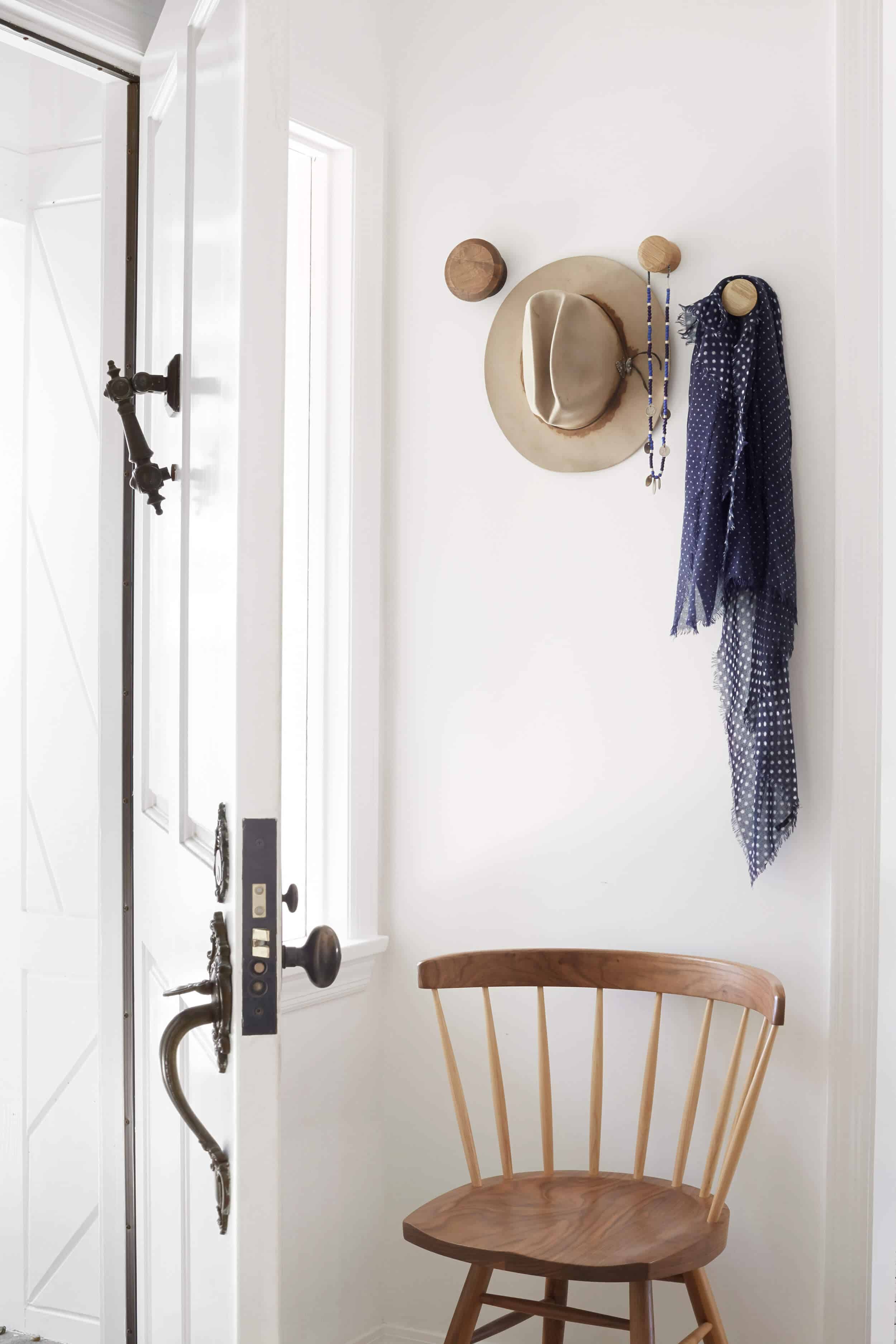 STYLED-THE-BOOK_Emily-Henderson-Design_MulhollandDrive_DesignbyTomerDevito_0982-RGB