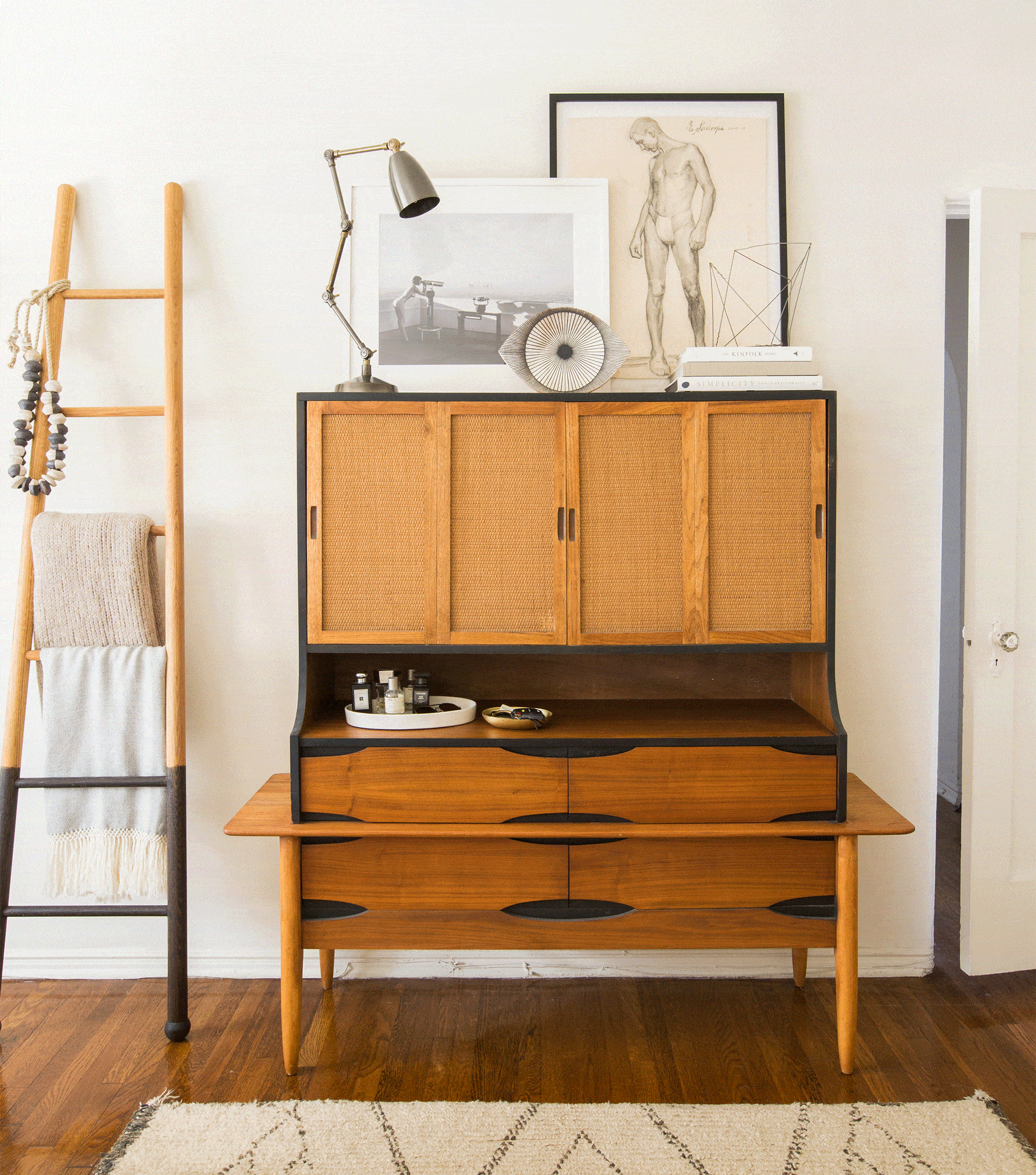 Brady-Tolbert_TV-Unit_Hutch_Bedroom_GIF