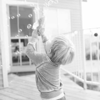 Decorations_Blue_Gold_White_Spiderman_Emily-Henderson_Boys-Birthday18
