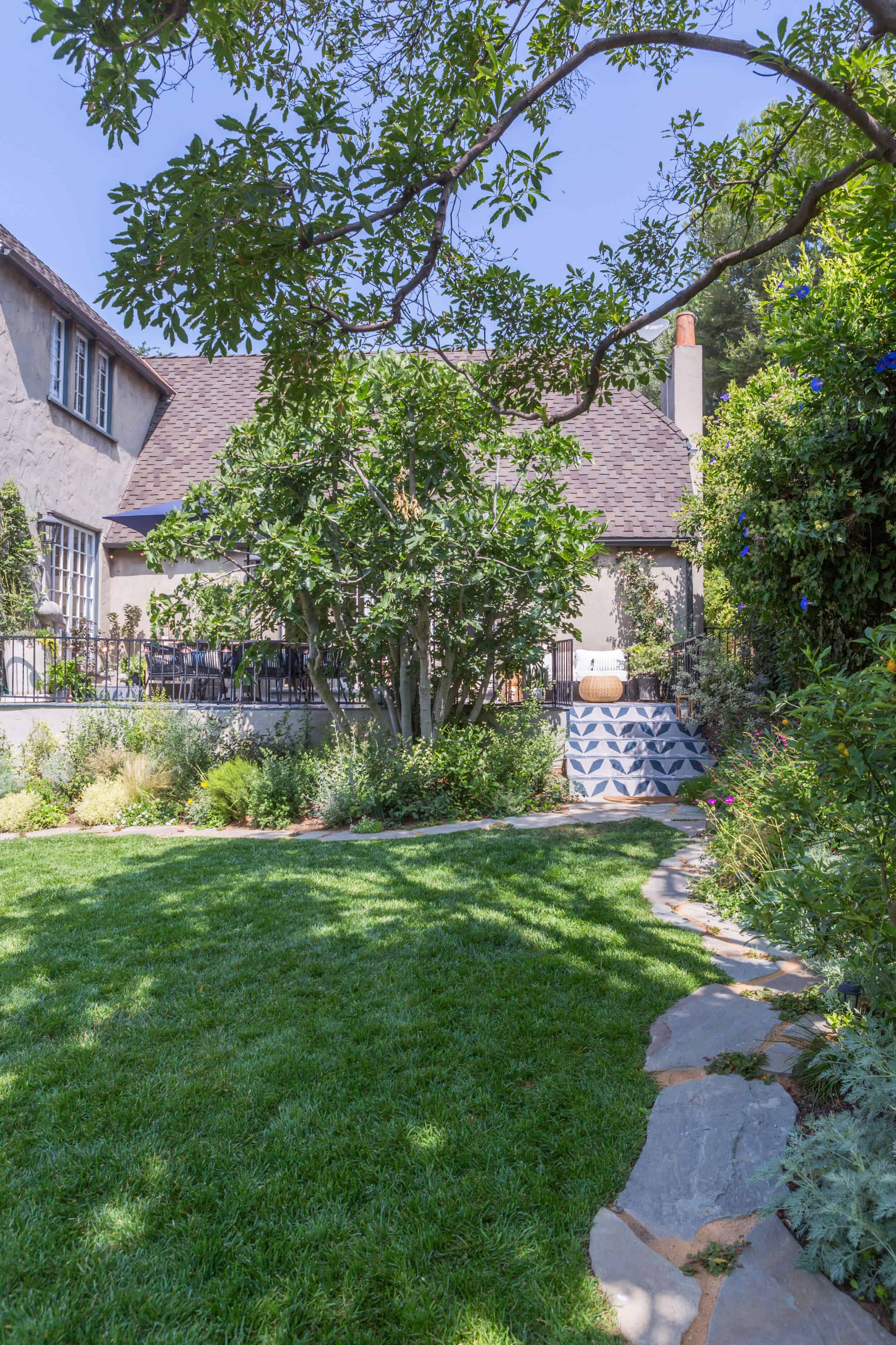Emily-Henderson-Backyard-461